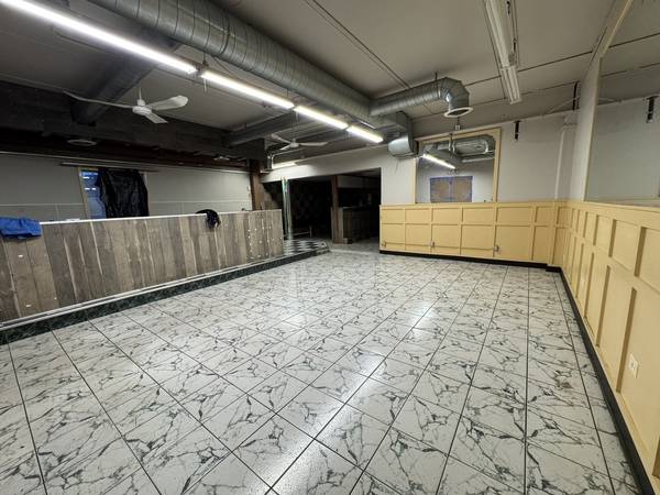 2200 W North AVE, Melrose Park, IL 60160