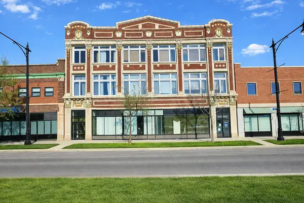 2542 W North AVE, Chicago, IL 60647
