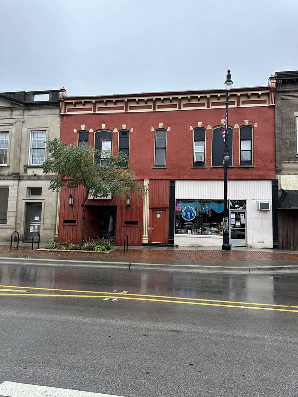 156 E Lincoln HWY, Dekalb, IL 60115