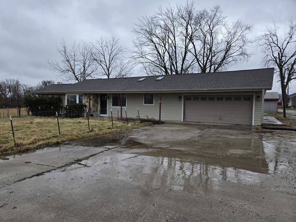 3303 E Exchange ST, Crete, IL 60417
