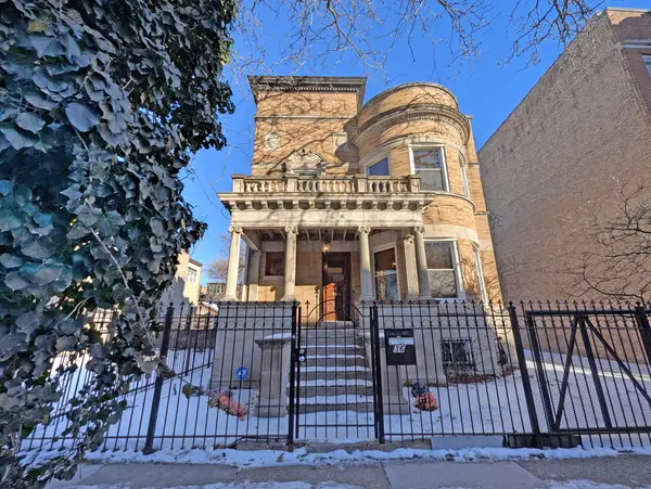 836 E 52nd ST, Chicago, IL 60615