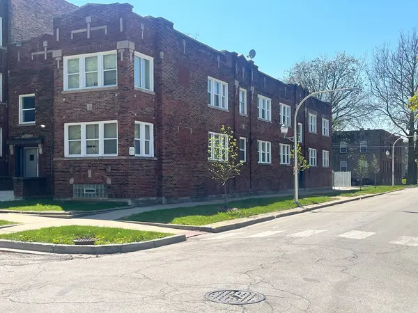 7800 S Burnham AVE #1W, Chicago, IL 60649