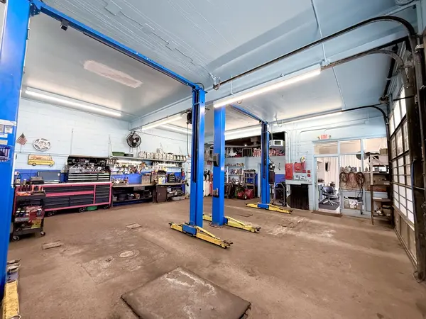9021 Harlem AVE, Morton Grove, IL 60053