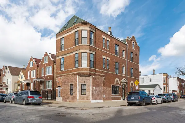 3100 W 39th PL, Chicago, IL 60632