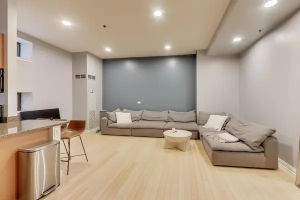 Address not disclosed, Chicago, IL 60603