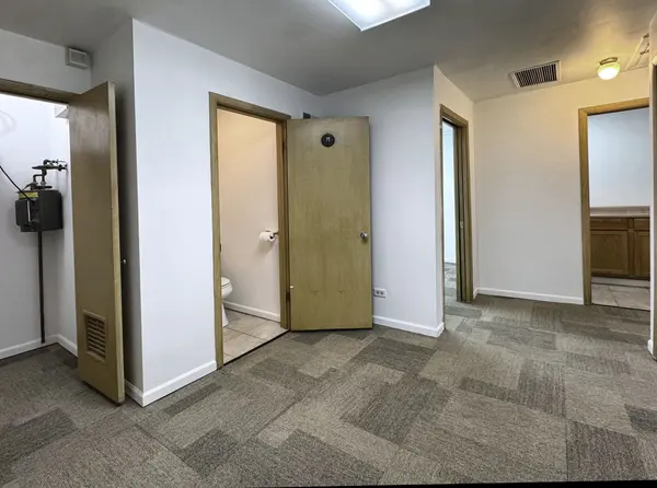 103 Orchard TER #103, Lombard, IL 60148