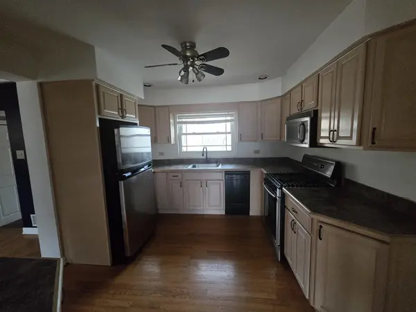 6108 Birmingham ST, Chicago Ridge, IL 60415