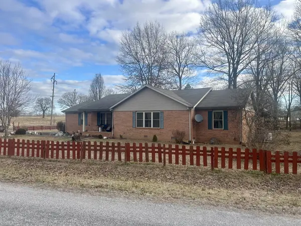 6 Carriage LN, Metropolis, IL 62960