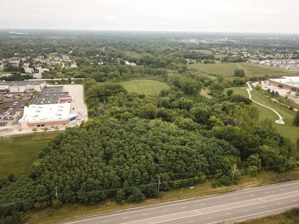 2212 N Richmond RD, Mchenry, IL 60051