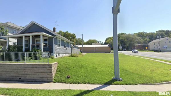 4529 11TH ST, Rock Island, IL 61201