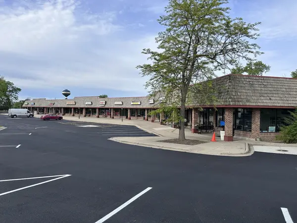 300 N Milwaukee AVE #LM, Lake Villa, IL 60046