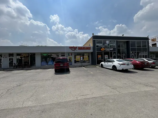 714 W Irving Park RD #718, Bensenville, IL 60106