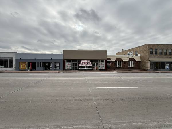 3112 Avenue of the Cities AVE, Moline, IL 61265