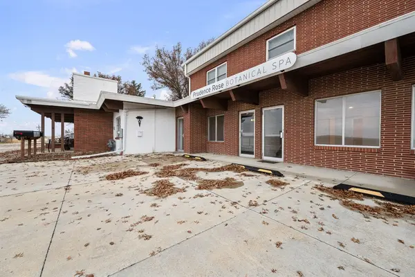 102 Townsedge RD #201, Kewanee, IL 61443