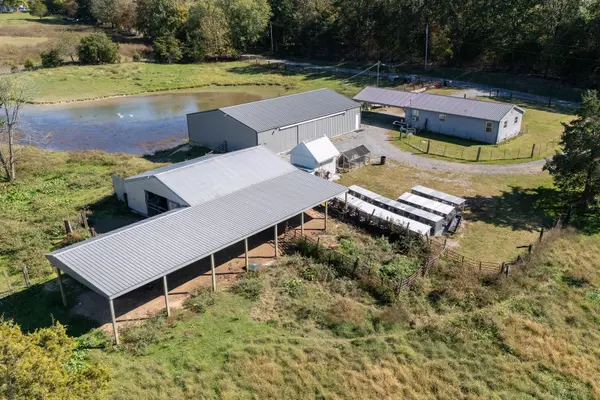 104 E Boundary RD, Creal Springs, IL 62922
