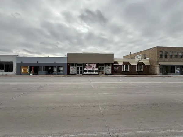 3112 Avenue of the Cities AVE, Moline, IL 61265