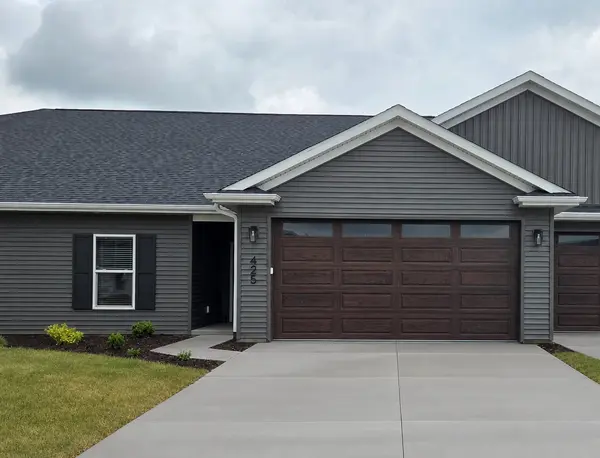 425 N 2ND AVE, Eldridge, IA 52748