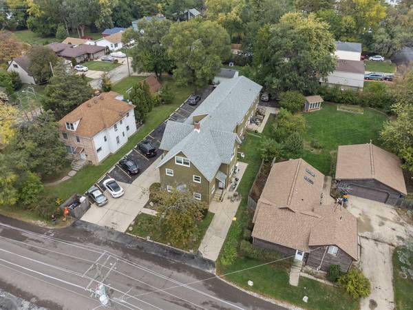 304 Hankes AVE, Aurora, IL 60505