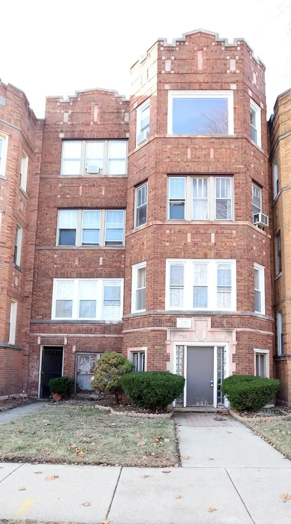 7712 S Ridgeland AVE, Chicago, IL 60649