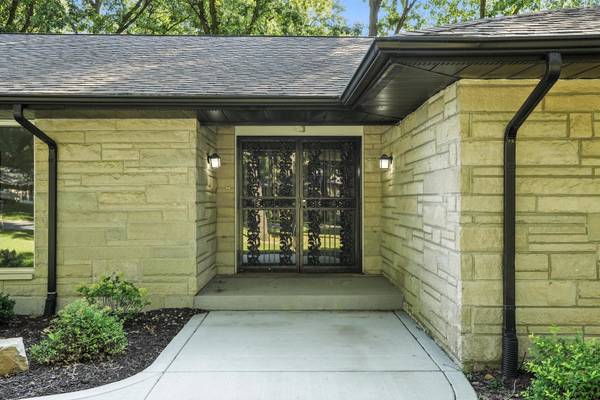 2711 Edgewood DR, Dyer, IN 46311