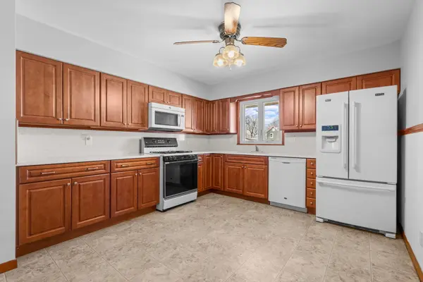 29 W Oak ST, Piper City, IL 60959