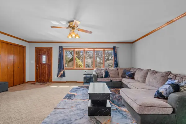 29 W Oak ST, Piper City, IL 60959