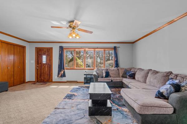 29 W Oak ST, Piper City, IL 60959