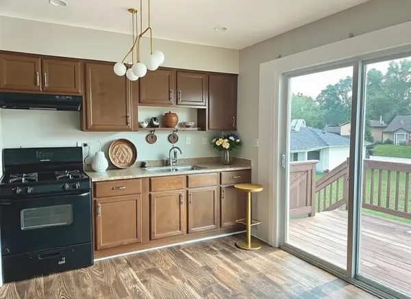 607 Sullivan LN, University Park, IL 60484