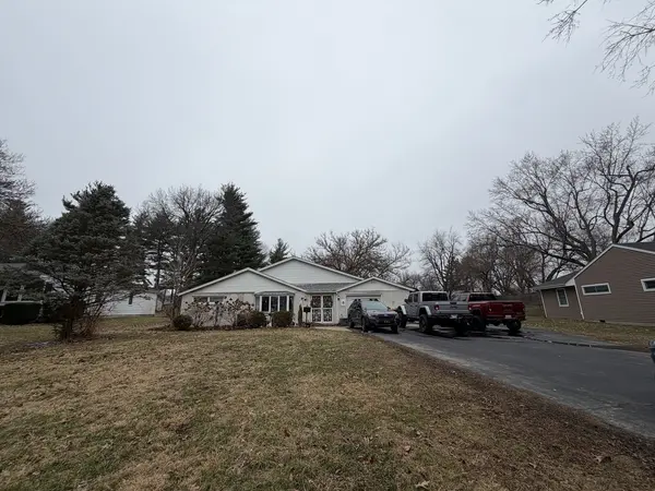 23 Greenridge DR, Decatur, IL 62526