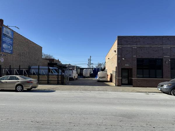 4150 N Kedzie AVE, Chicago, IL 60618