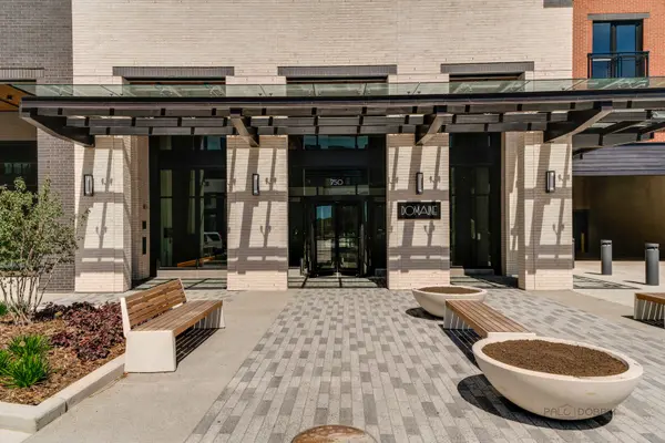 750 Hawthorn Row #4166, Vernon Hills, IL 60061