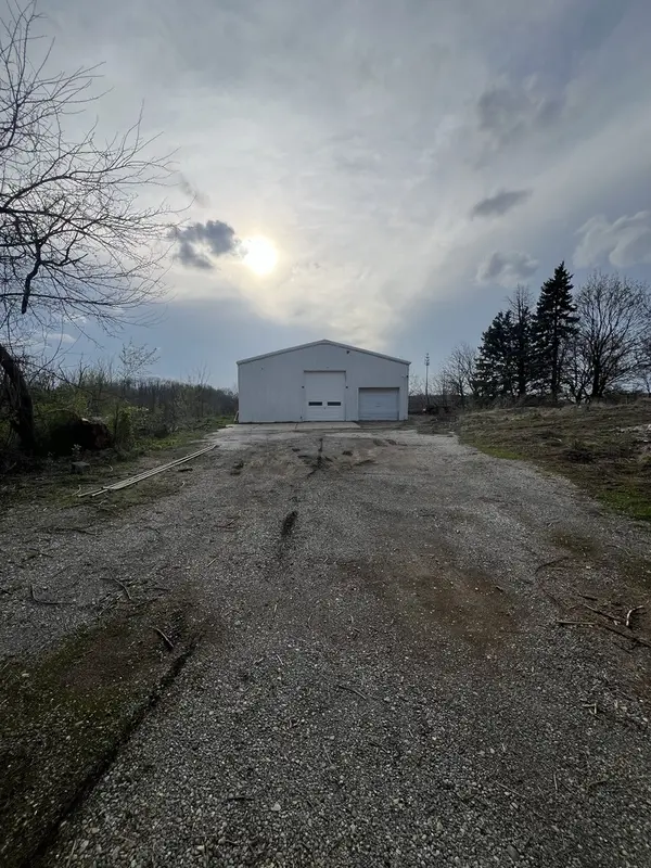 4600 EASTERN AVE, Davenport, IA 52807
