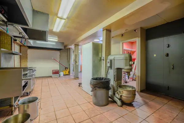 5938 W 16th ST, Cicero, IL 60804