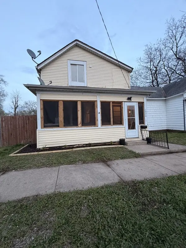 1024 S Warren ST, Peoria, IL 61605