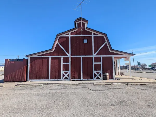 547 E Springfield RD, Arcola, IL 61910