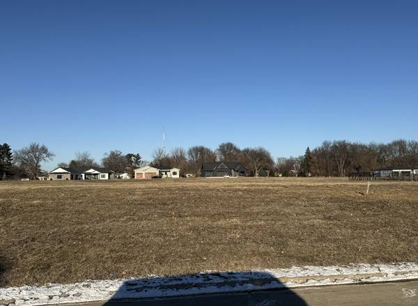 359 Ann AVE, Riverdale, IA 52722