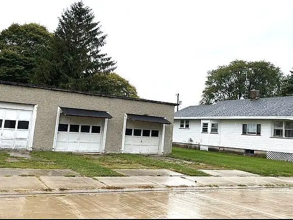 11 Lehigh AVE, Oglesby, IL 61348