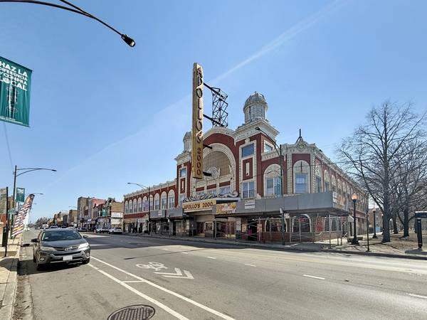 2889 W Cermak RD, Chicago, IL 60623
