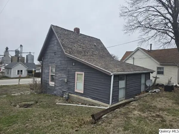 398 W 3rd, Dallas City, IL 62330
