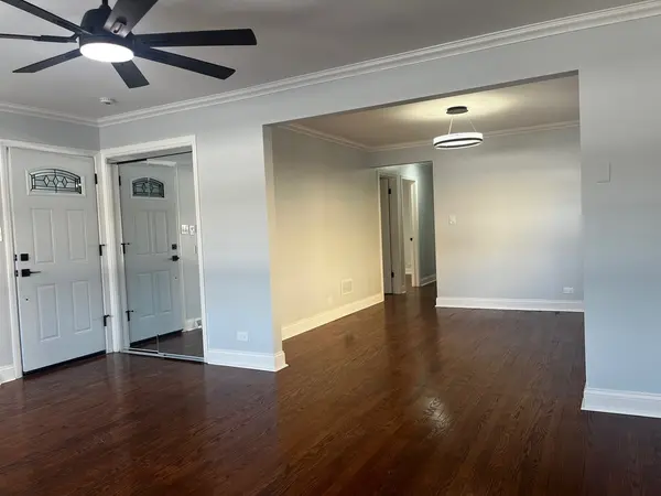 6522 N Spaulding AVE #2, Lincolnwood, IL 60712