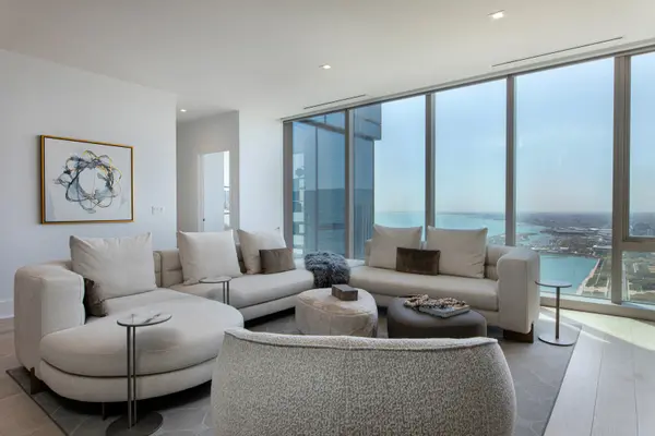 363 E Wacker DR #6403, Chicago, IL 60601