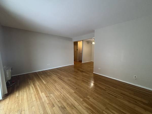 9546 Dee RD #1F, Des Plaines, IL 60016