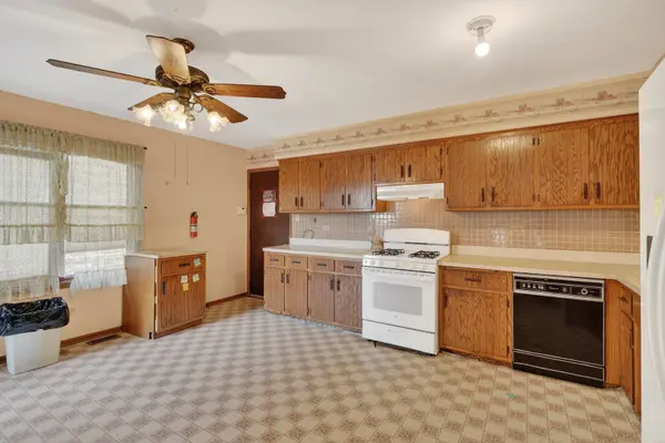 1141 Stewart AVE, Calumet City, IL 60409