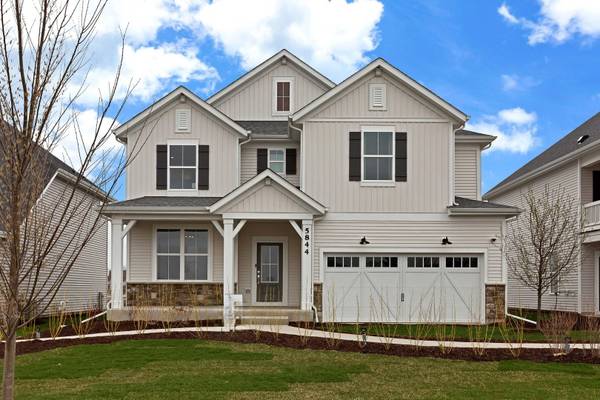 2512 Lawlor LN, Naperville, IL 60564