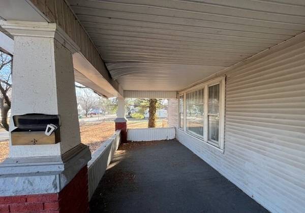 1521 N Union ST, Decatur, IL 62526