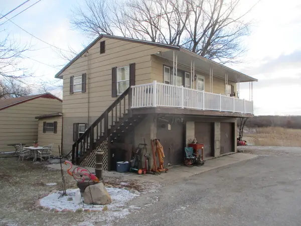 1862 N 2753rd RD, Ottawa, IL 61350