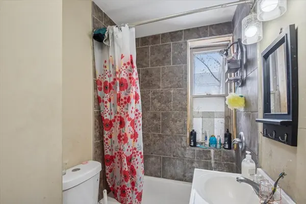 6027 S Loomis BLVD, Chicago, IL 60636