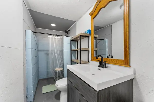 Address not disclosed, New Boston, IL 61272