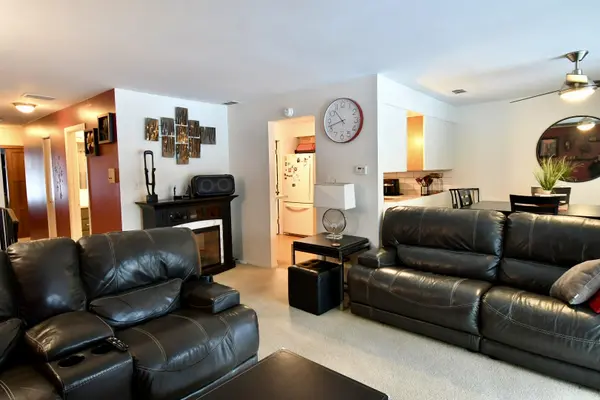 18424 Kedzie AVE #2A, Homewood, IL 60430