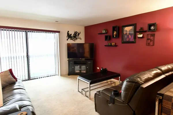 18424 Kedzie AVE #2A, Homewood, IL 60430